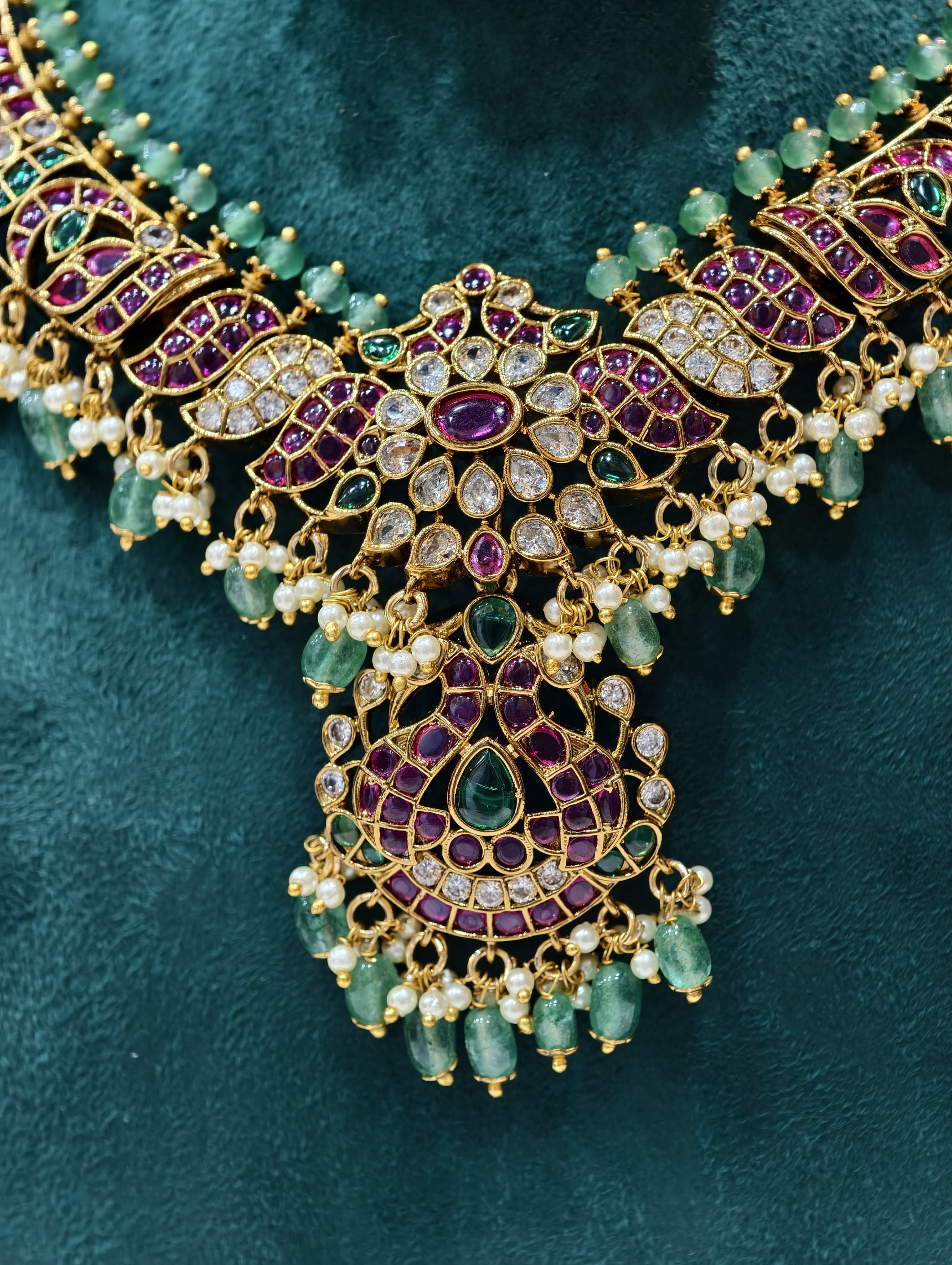 Premium Kempu Neckset