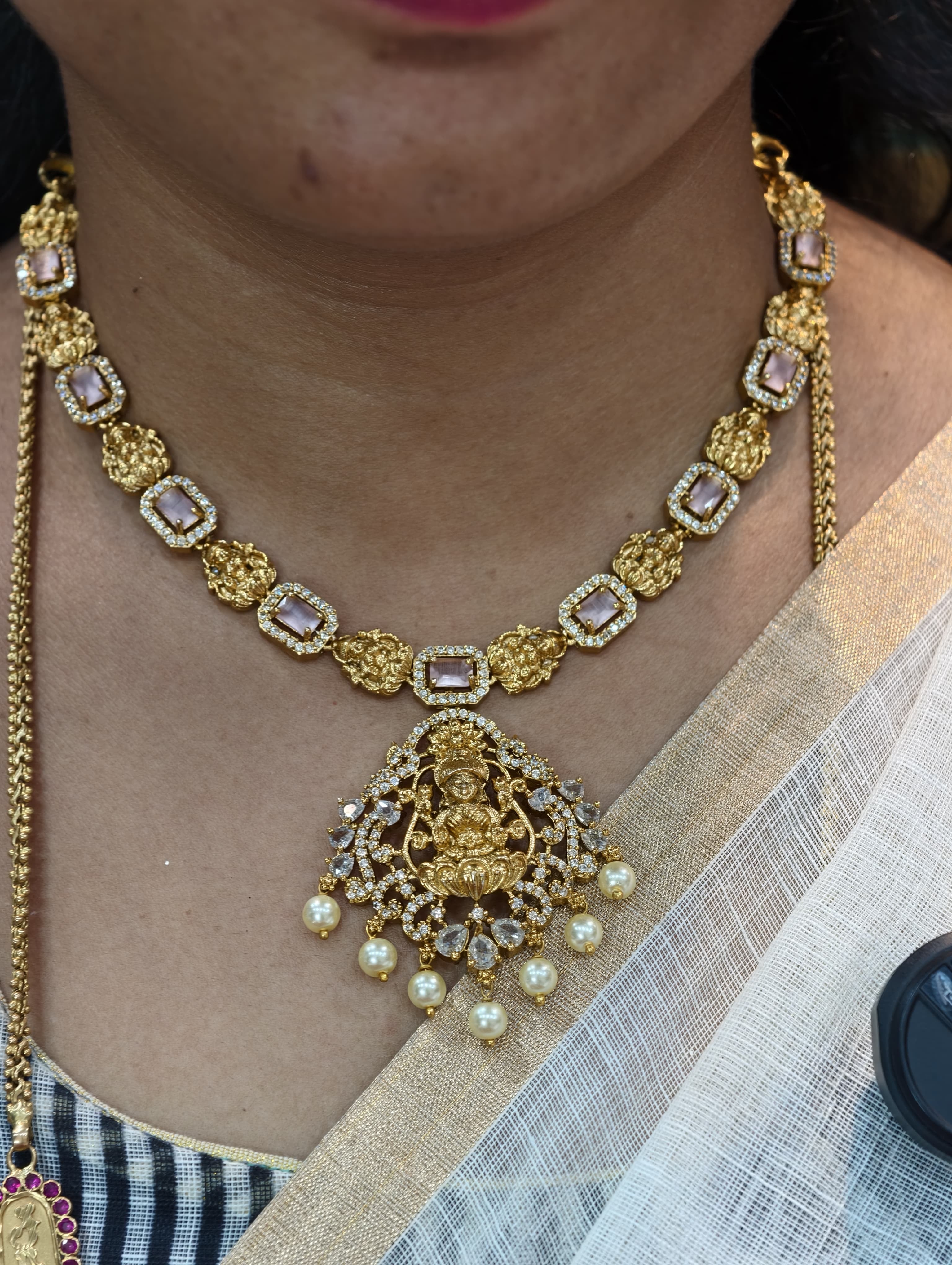 Simple Lakshmi Neckset