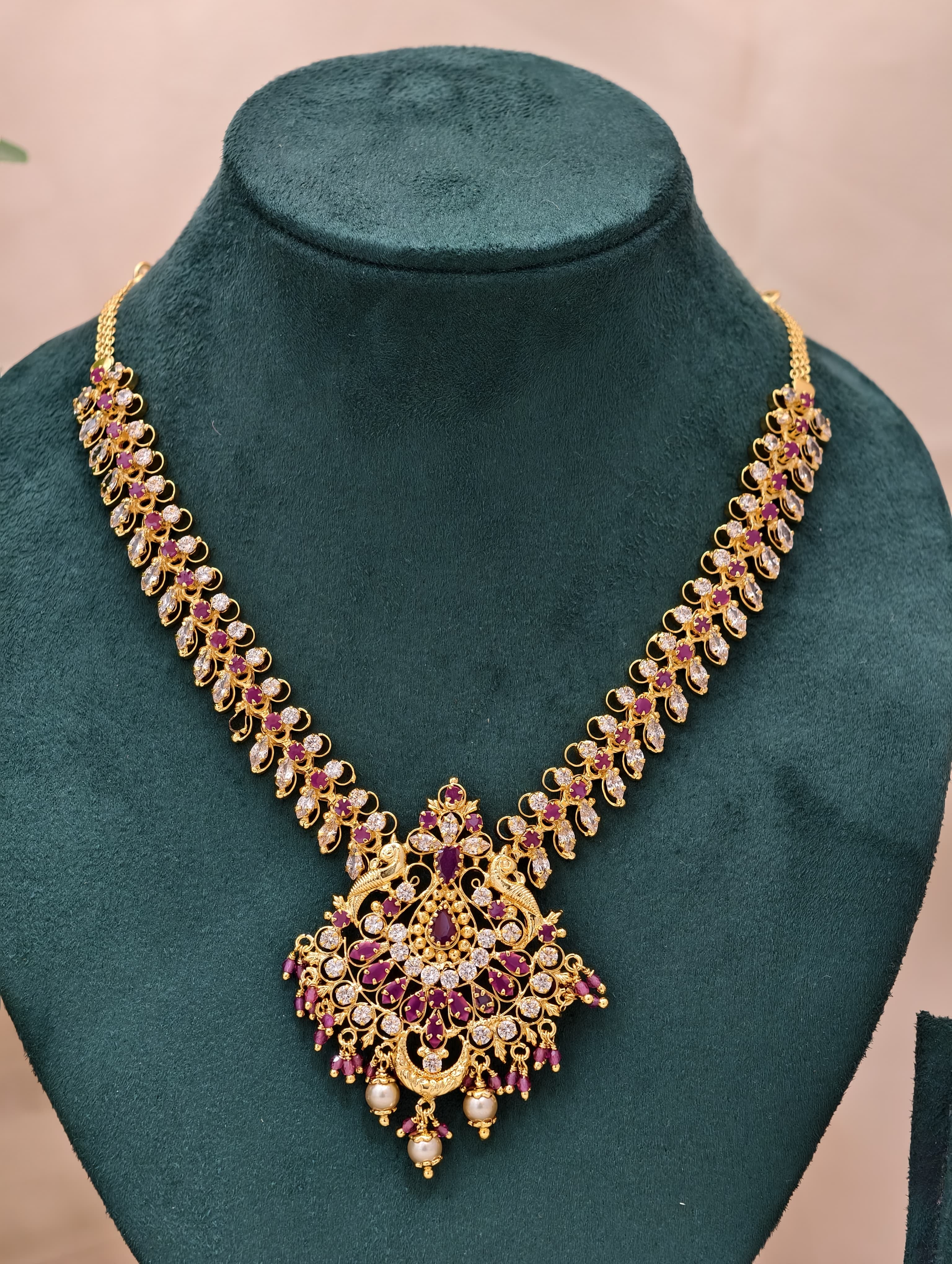 Gold Model Handmade Stone Necklace