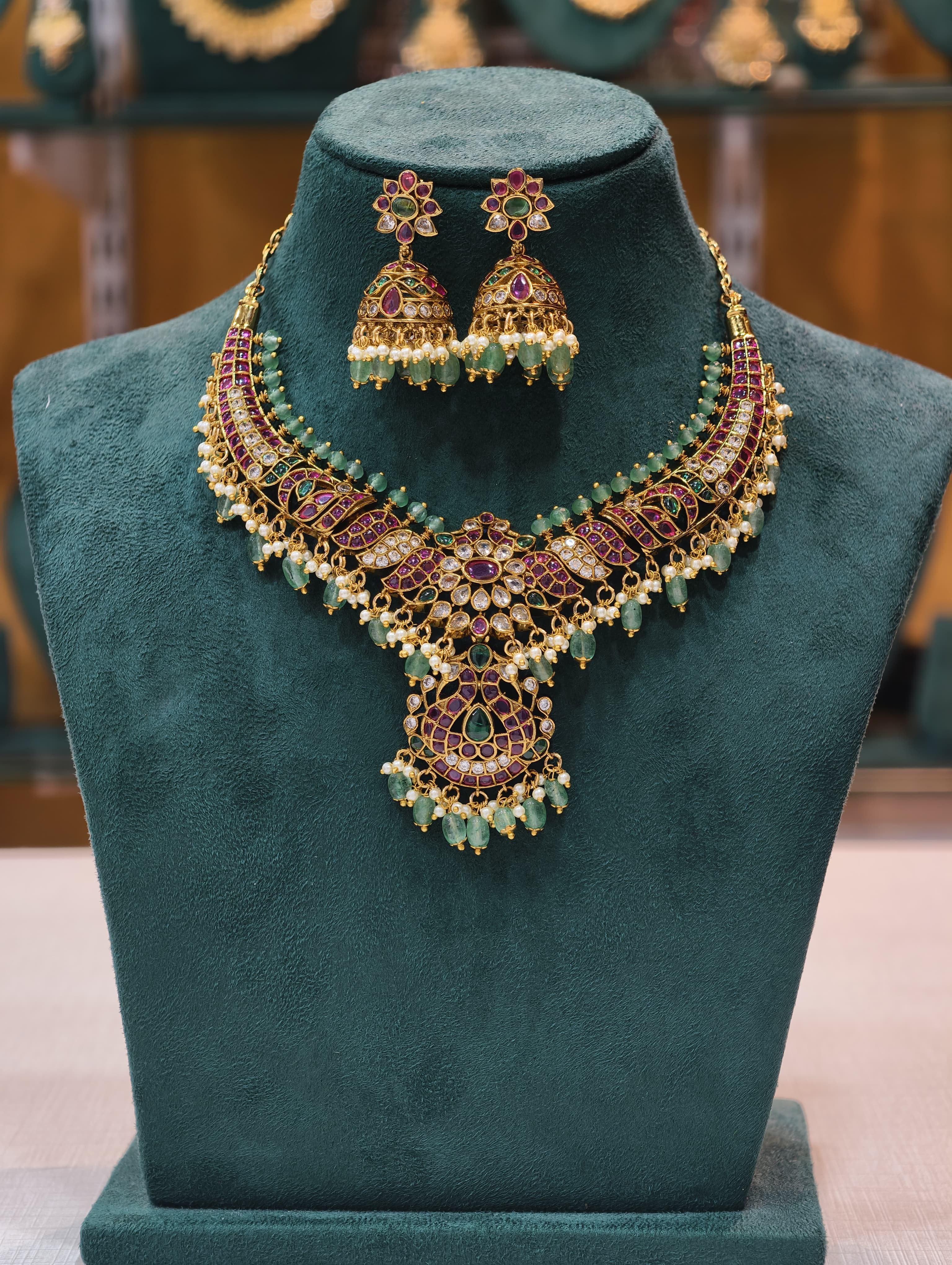 Premium Kempu Neckset