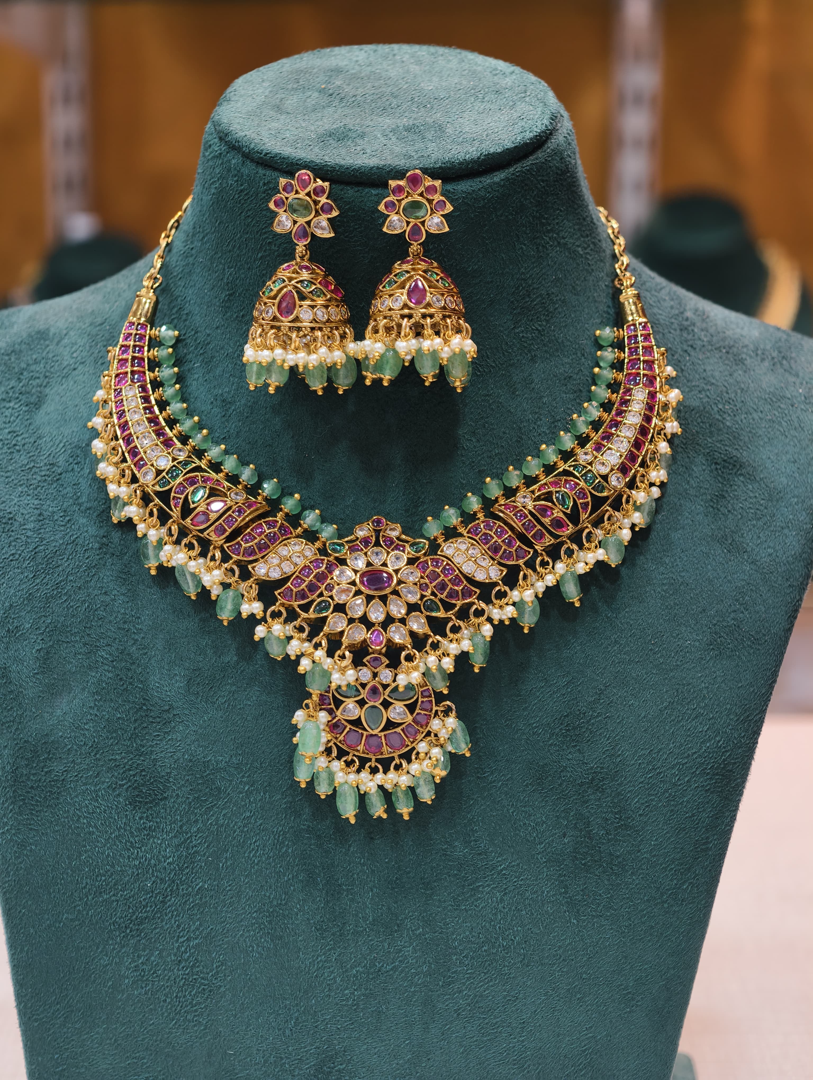 Premium Kempu Neckset