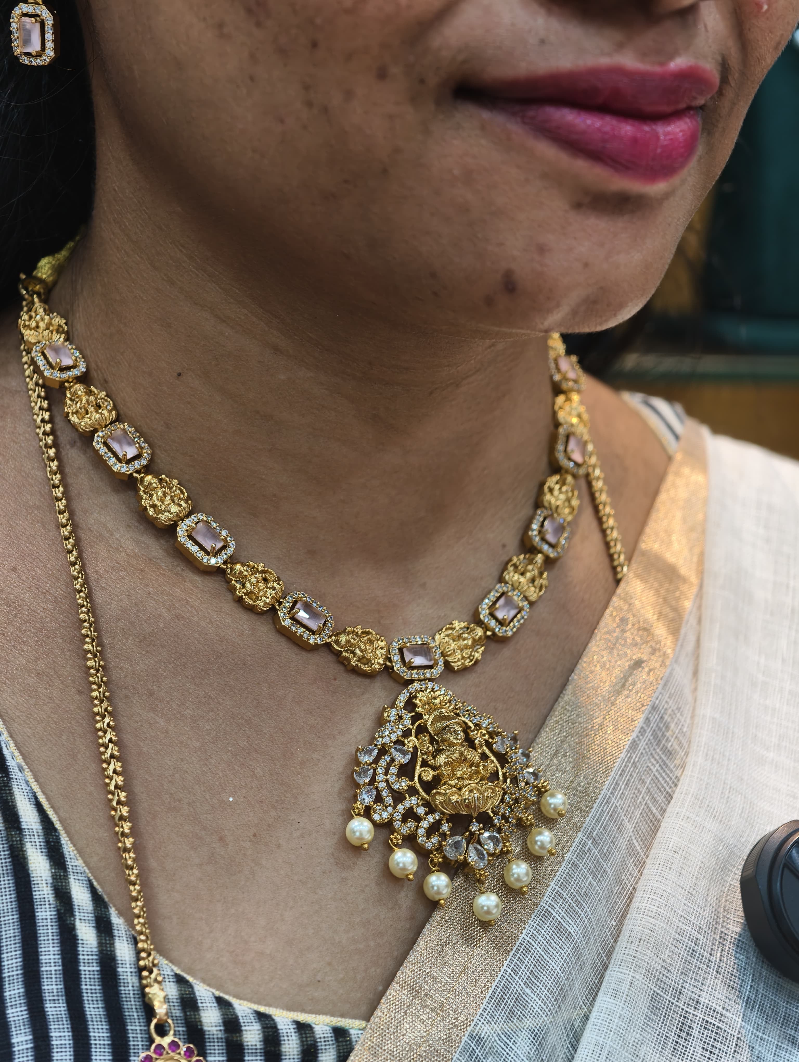 Simple Lakshmi Neckset