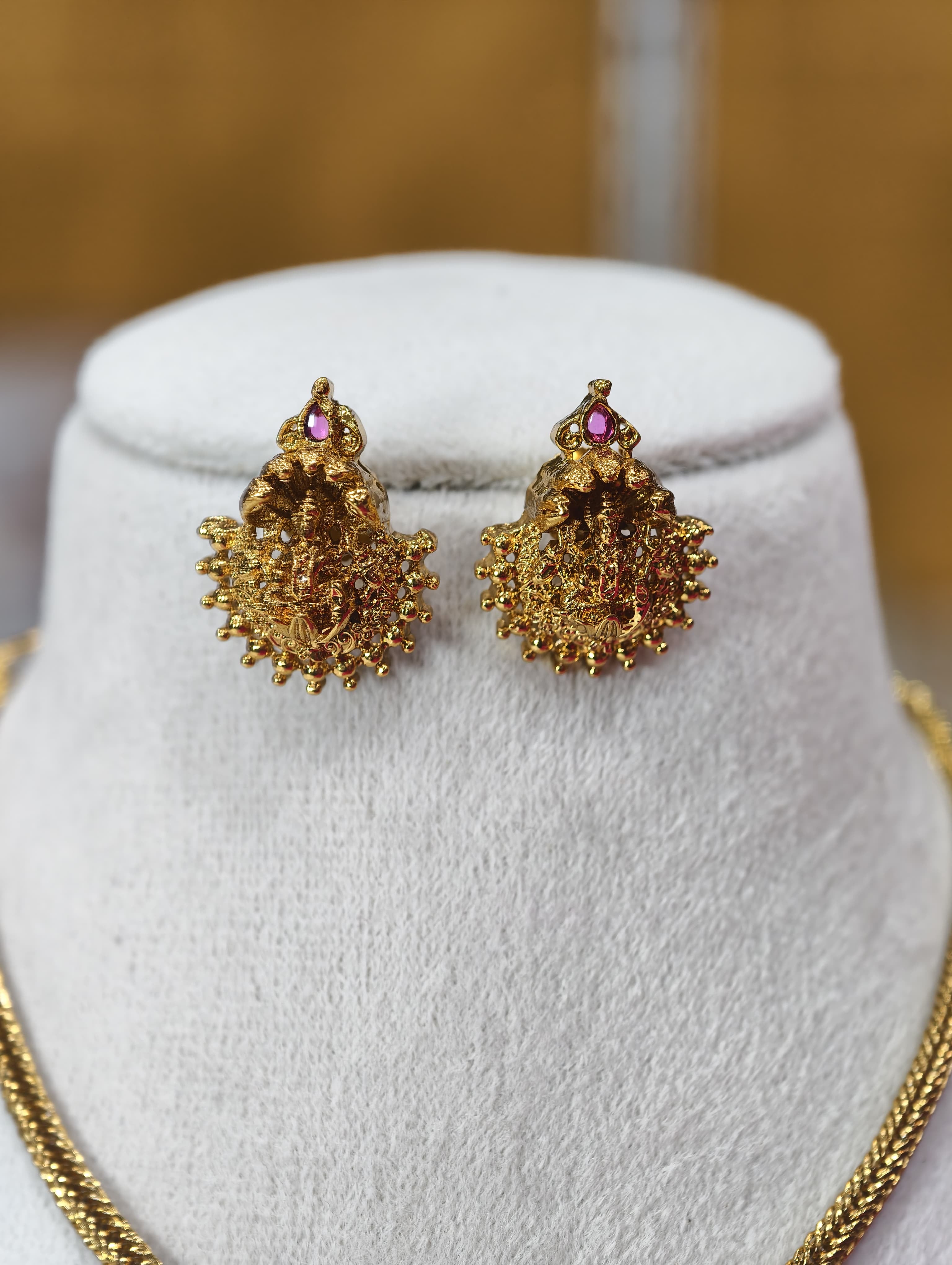 Lakshmi Pendant Naanu Patti