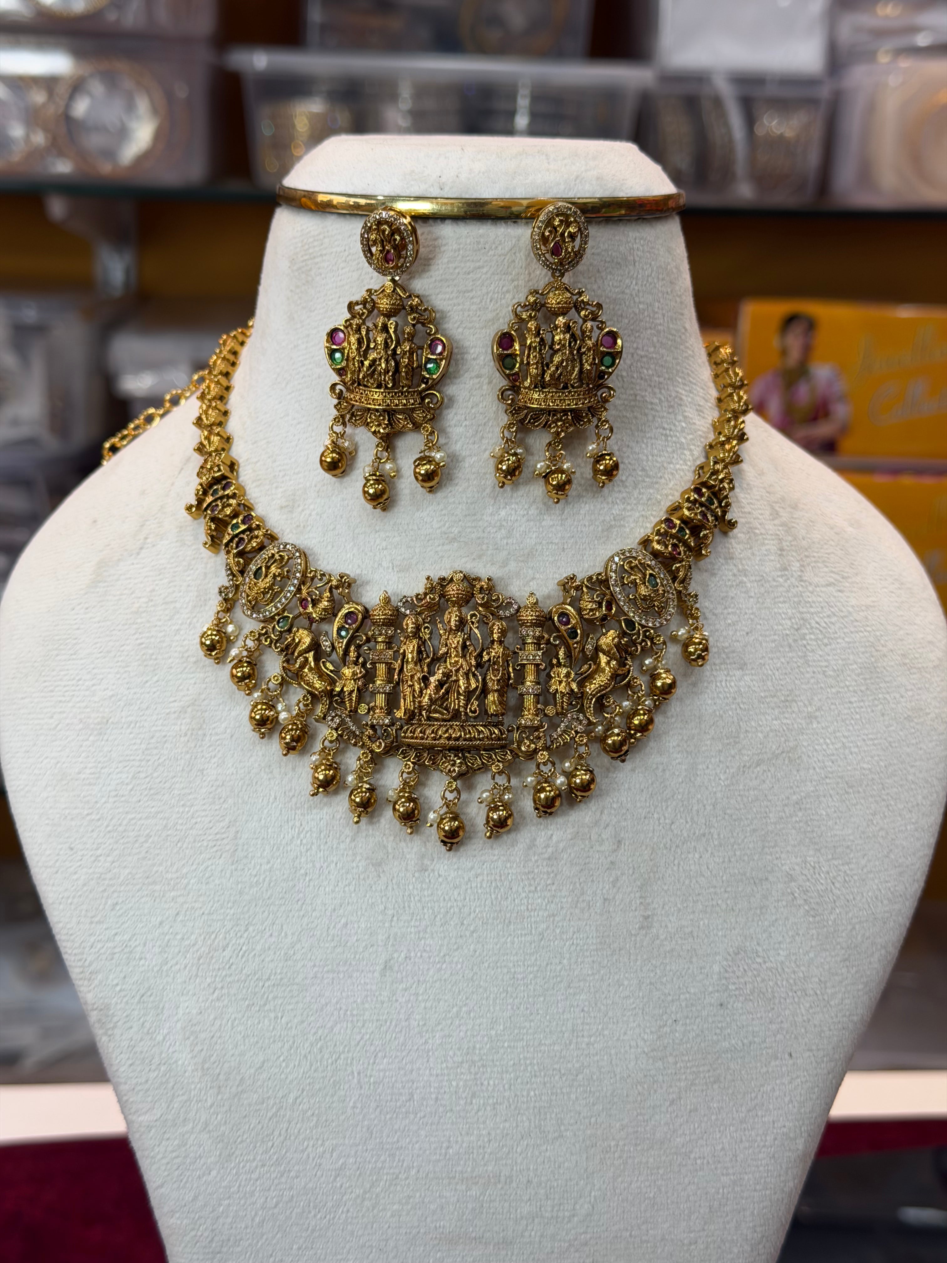 Seetharama Neckset