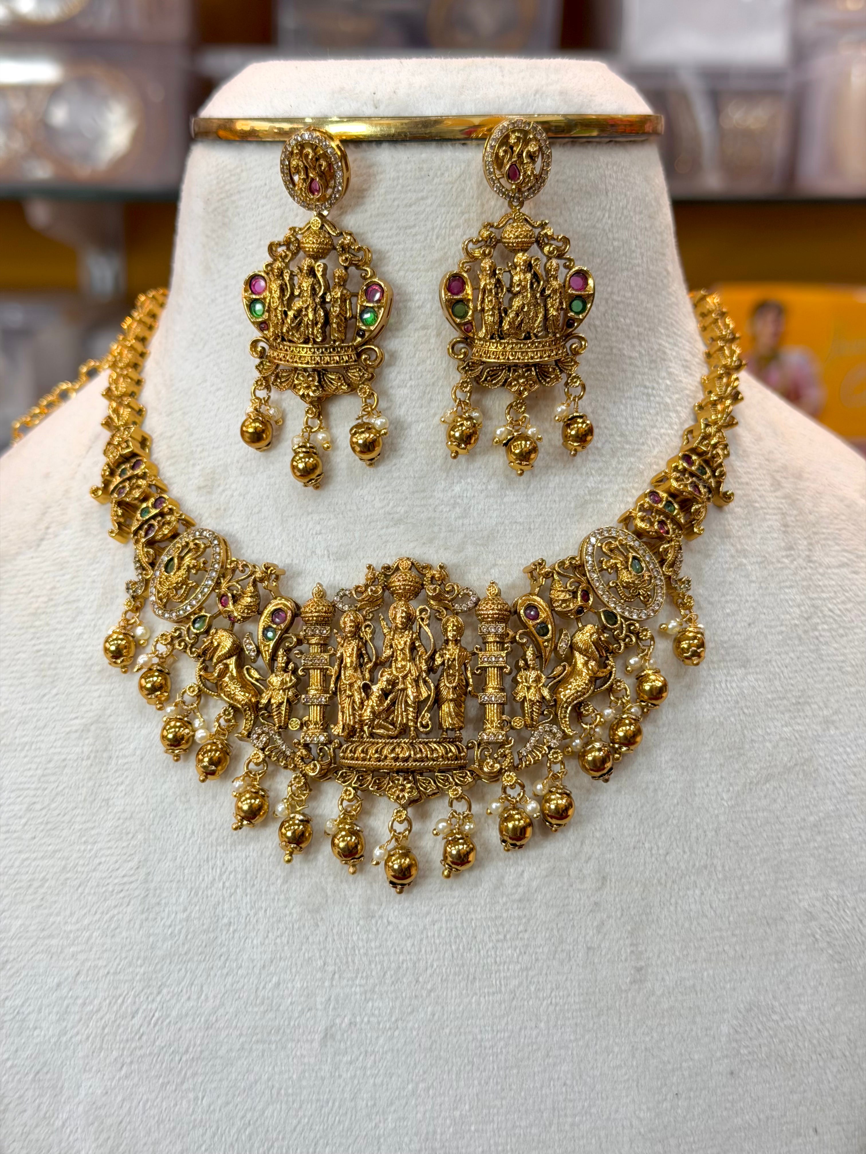 Seetharama Neckset