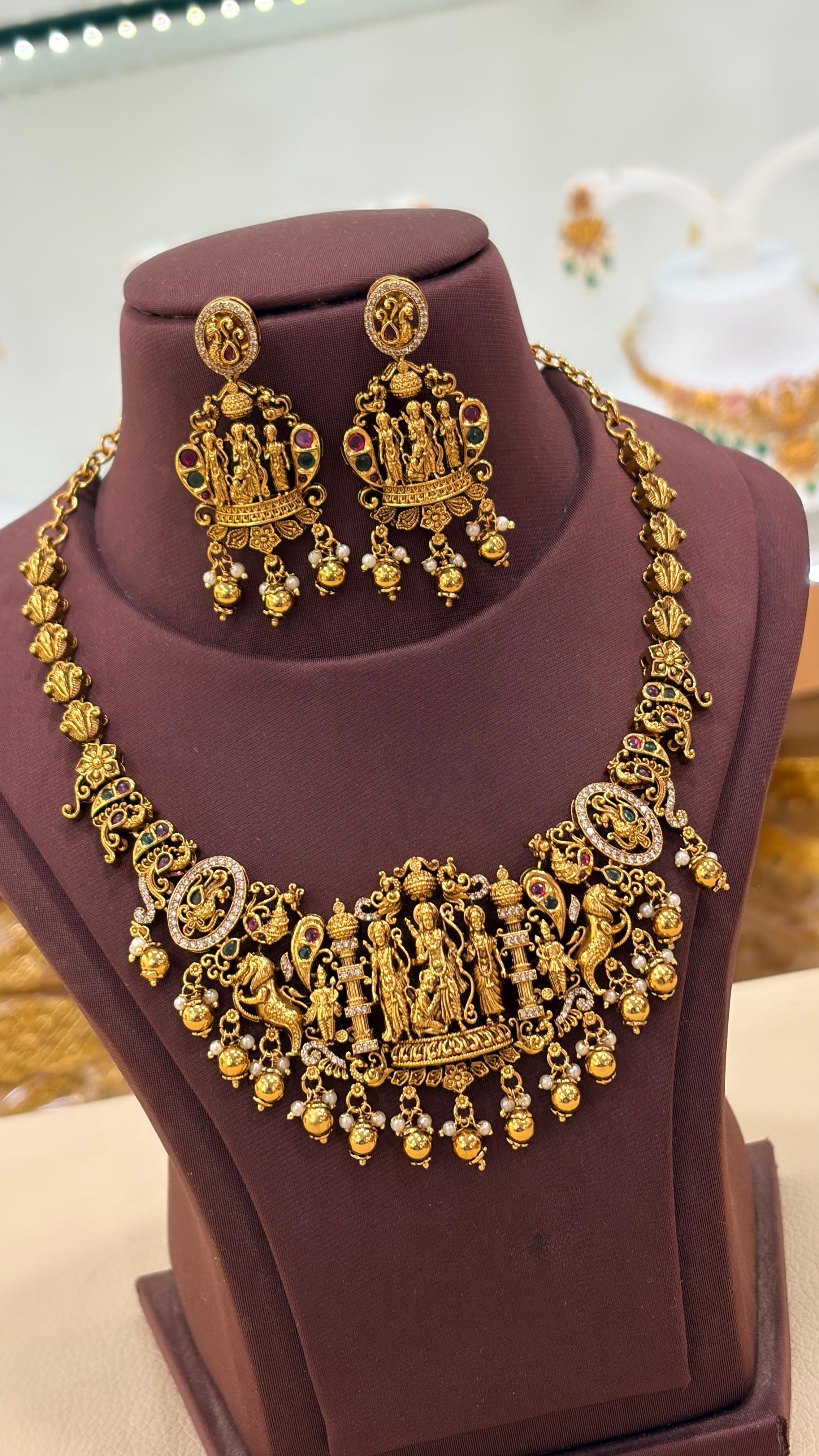 Seetharama Neckset