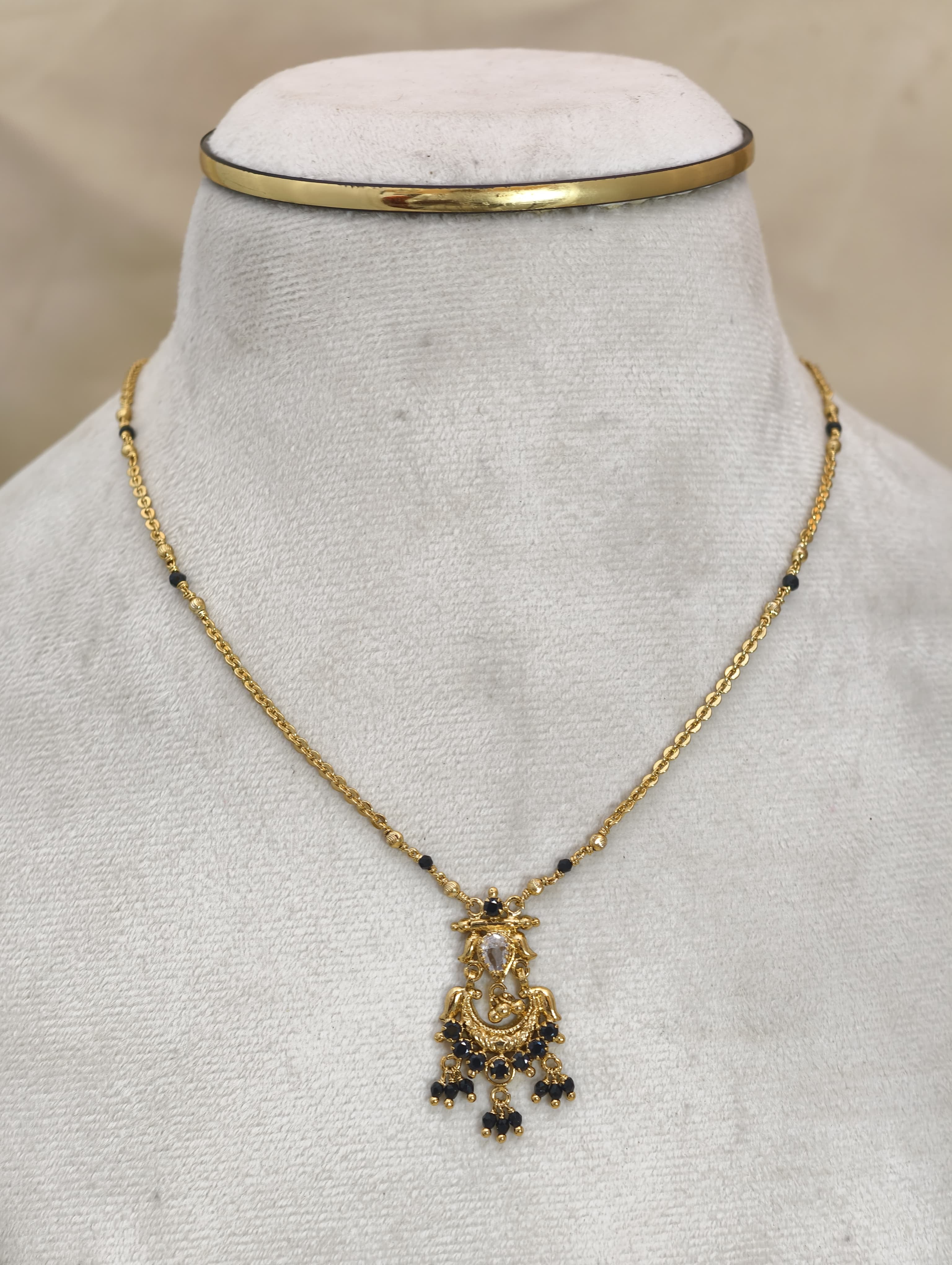 Handmade Short Black Beads(Chadini Pendant)