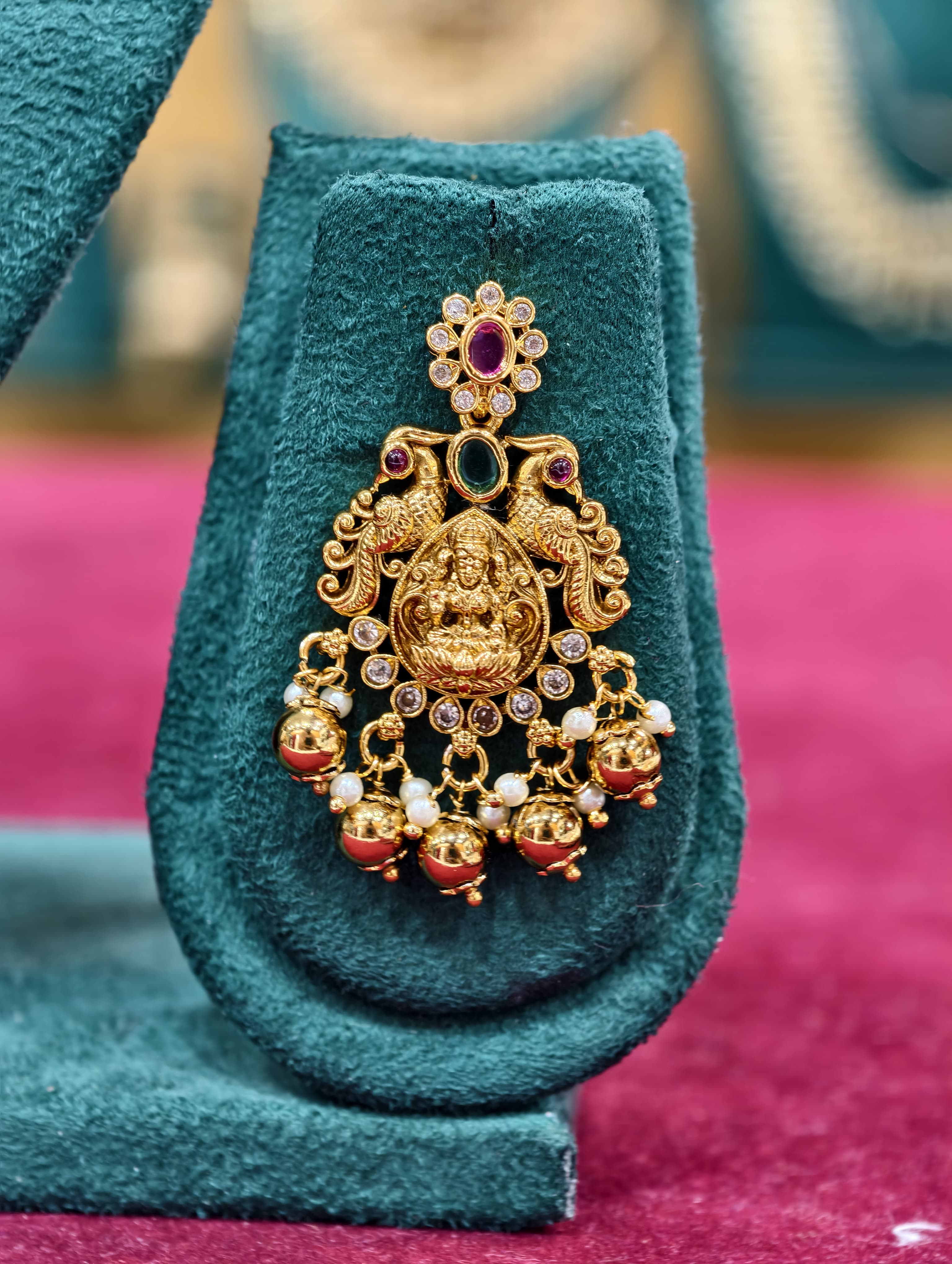 Gold Model Kasu Neckset