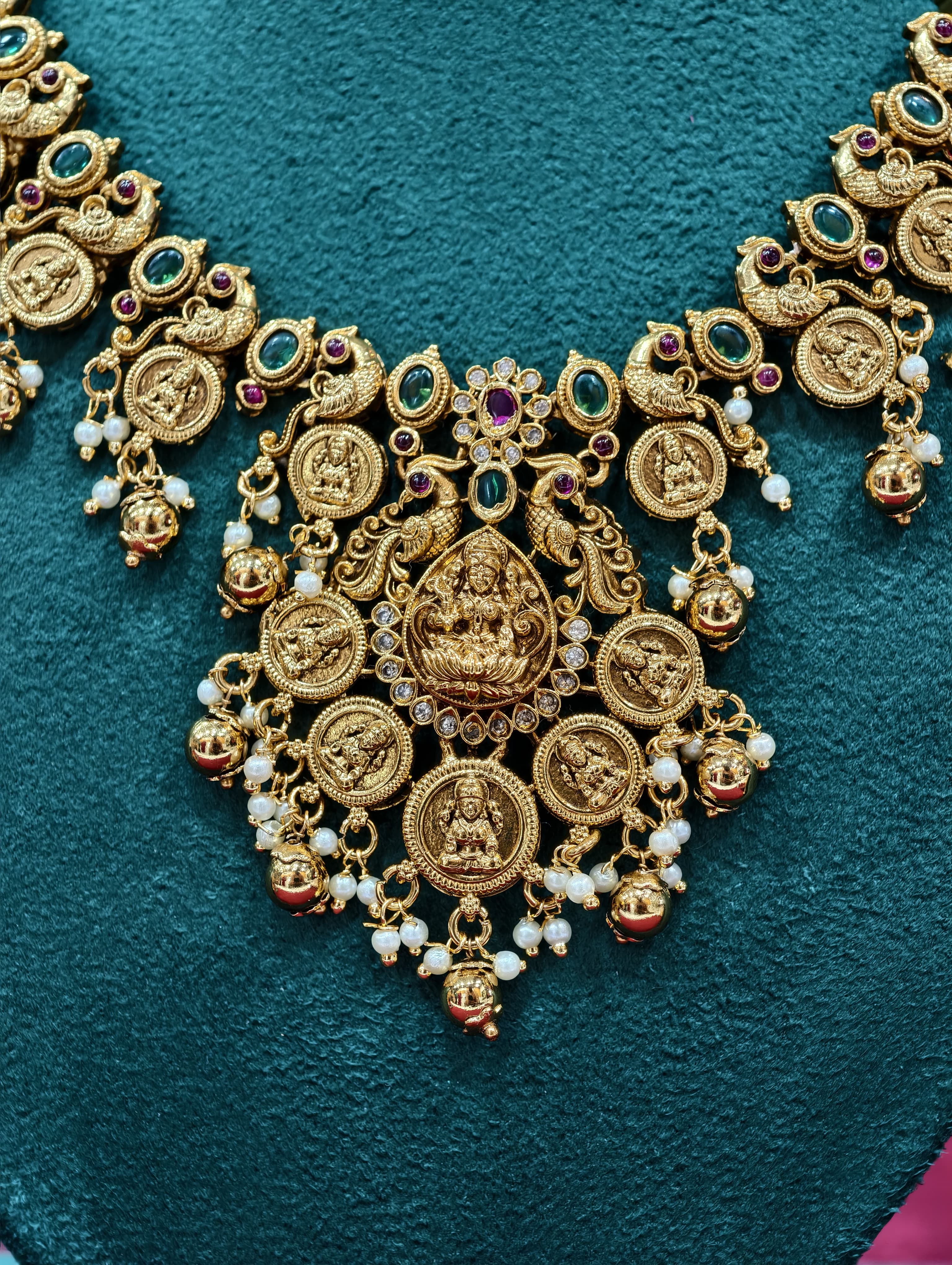 Gold Model Kasu Neckset