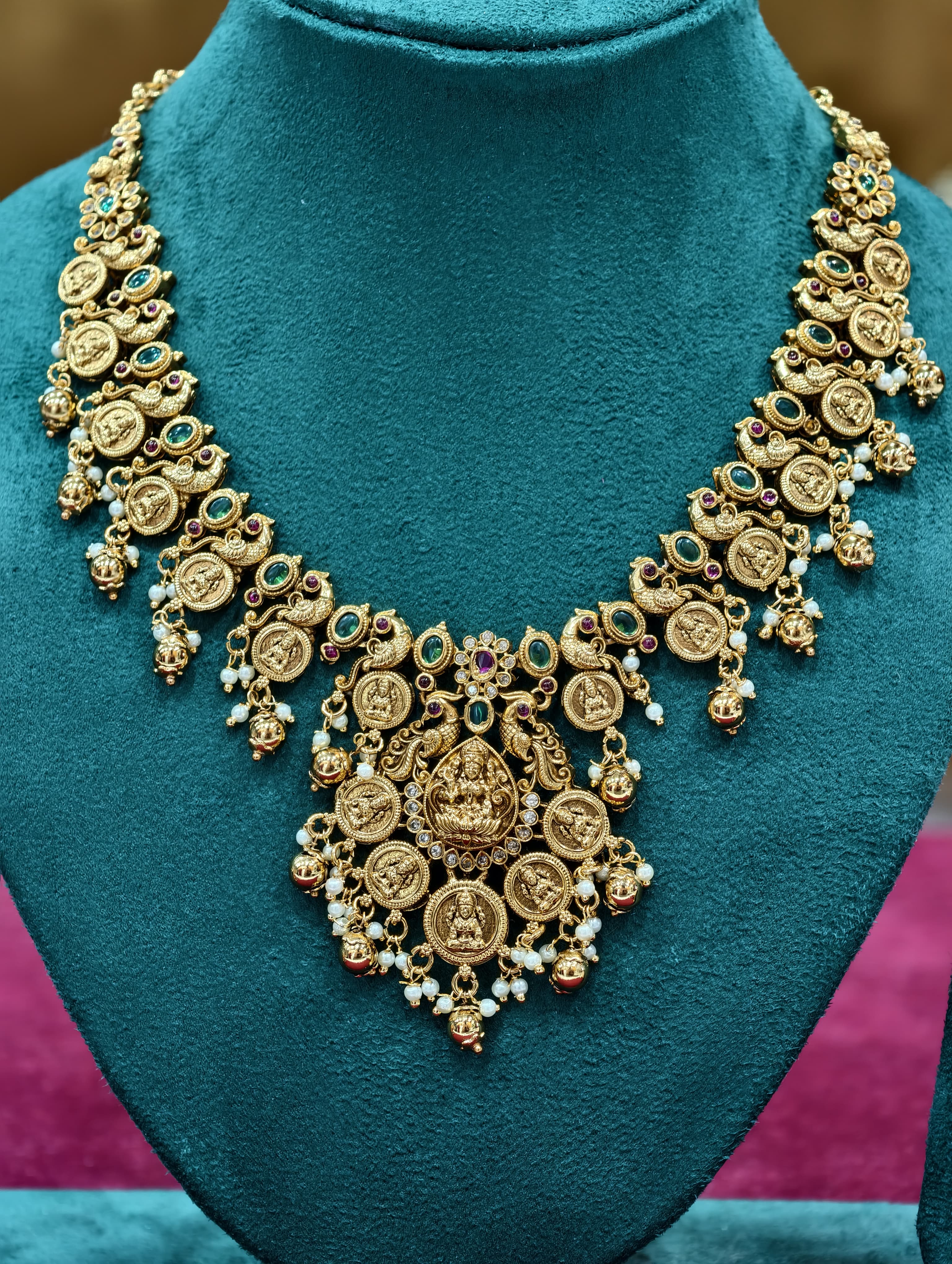 Gold Model Kasu Neckset